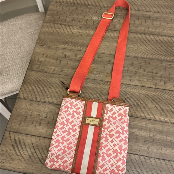 Tommy Hilfiger Red and White Patterned Bag - Picture 1 of 5